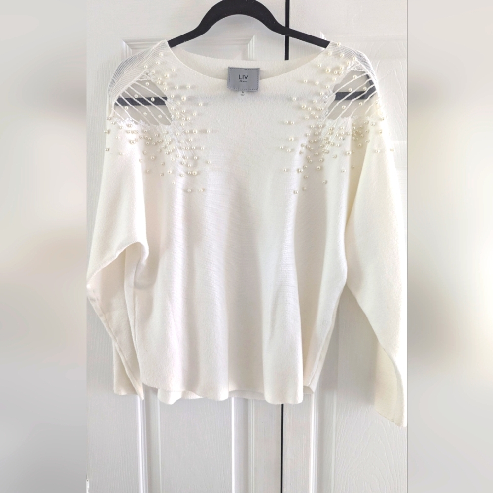 Liv Milano blouse with brodery
